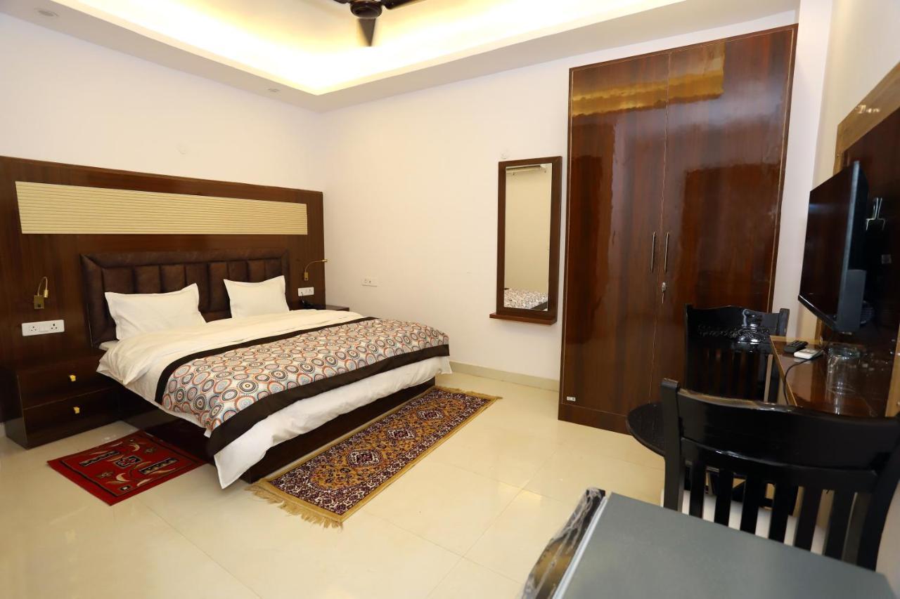 Vrindavan Guest House Yeni Delhi Dış mekan fotoğraf