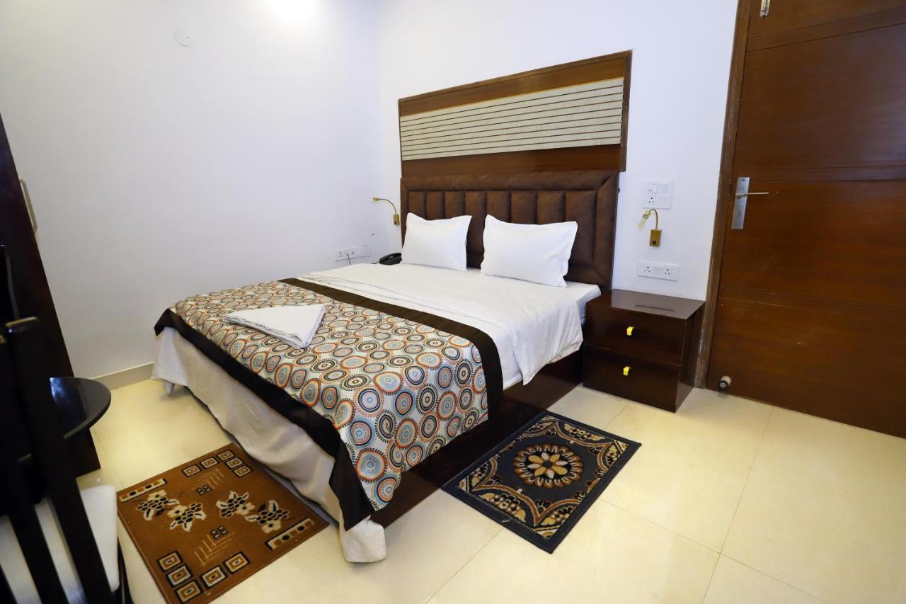 Vrindavan Guest House Yeni Delhi Dış mekan fotoğraf